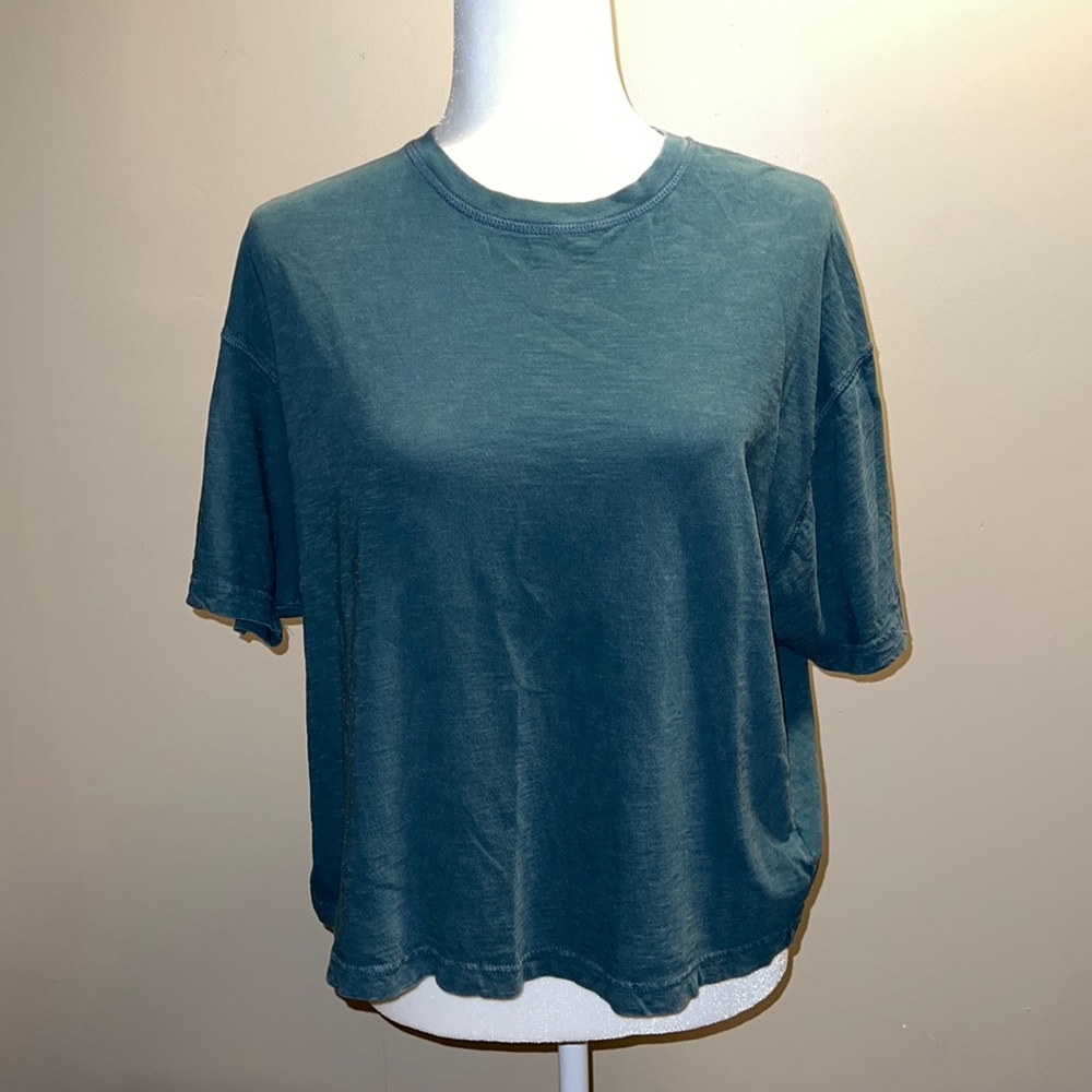 Universal thread boxy tee